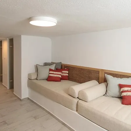 Hermes Luxury * Naxos City